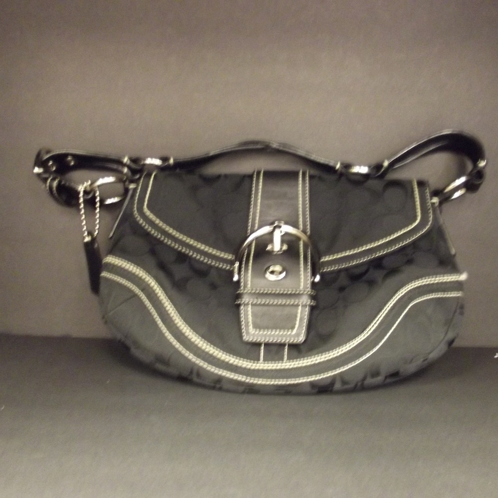 Coach Purse Signature Line